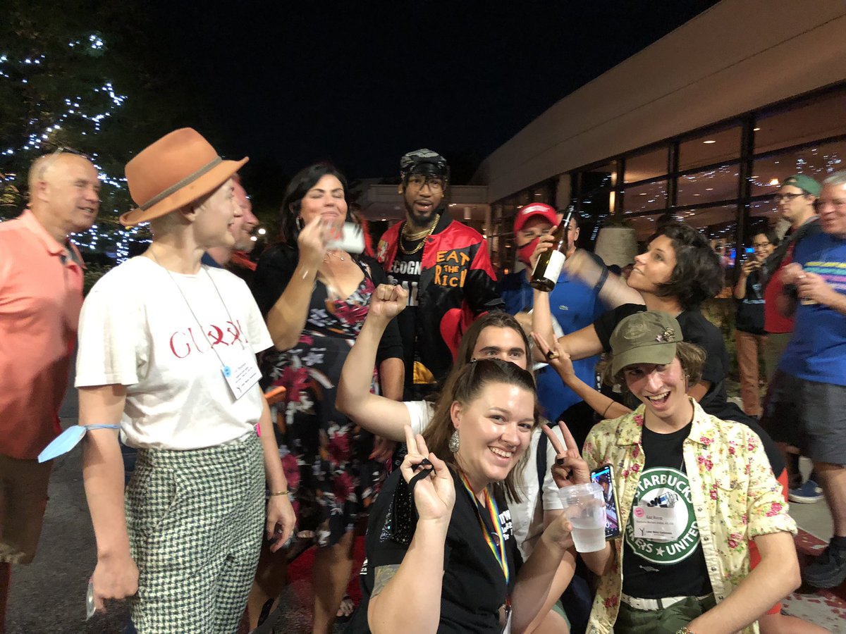 tayaguilera94's tweet image. It’s the post conference hangs with @Shut_downAmazon for me. Join their movement and fight to get Amazon to recognize @amazonlabor and donate here: gofundme.com/f/the-amazon-l…

#LaborNotes