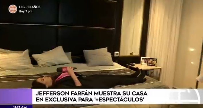 softnightmoon's tweet photo. Ya pero, ver a Jazmín Pinedo hechada con los zapatos puestos en la cama  de Jefferson me da años de vida literal🤣🤣🤣🤣🤣🤣 https://t.co/h6Qj1KCVfW