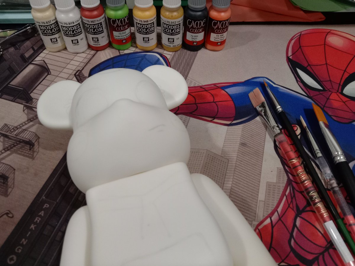 mousse_hamster's tweet photo. น้องพร้อม เราพร้อม ลุยเลยย🎨
.
#moussehamster #prints #bearbrick #bearbrickprint #art #colors https://t.co/d9ZCh6m35a