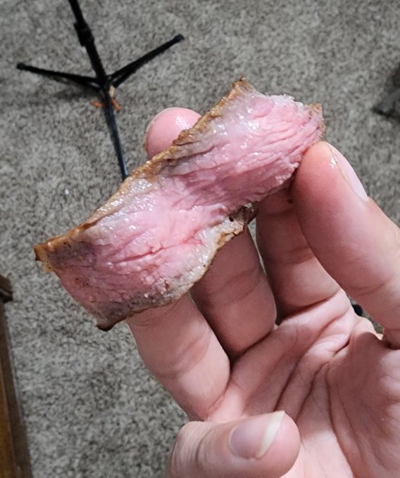 I wanted to show you meat.
#meat https://t.co/QyVIfKUslu