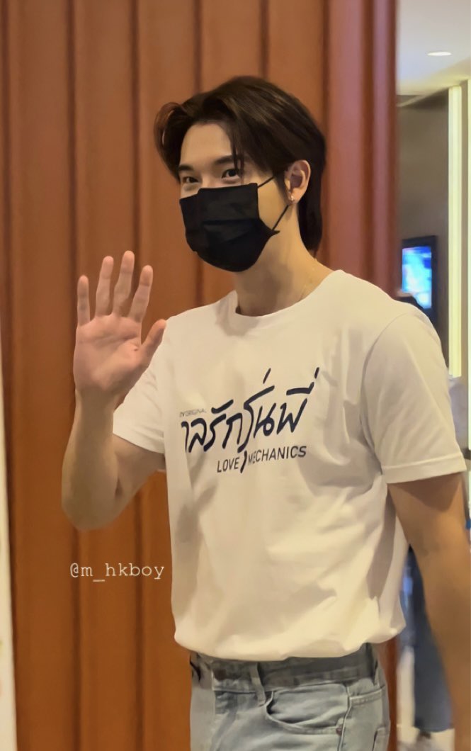 m_hkboy's tweet photo. นี่พี่วีหรือพี่หยิ่น หล่อมักค้าบ
 #กลรักแรกพบ #yinyin_anw https://t.co/u3ja27dDx8