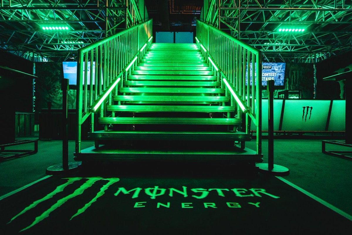 OpenWorldNowcom's tweet photo. ¡No podía faltar @MonsterEnergyES en la vuelta de DreamHack Valencia!

Su espacio es una parada obligatoria para todo el que viene a #DHVLC22 🔥🔥

Traerán muchas sorpresas que no habíais visto antes 👀 ¿qué será?

Mientras lo piensas te dejamos un #Throwback de Monster  #DHVLC19 https://t.co/KaV4UU2SUO