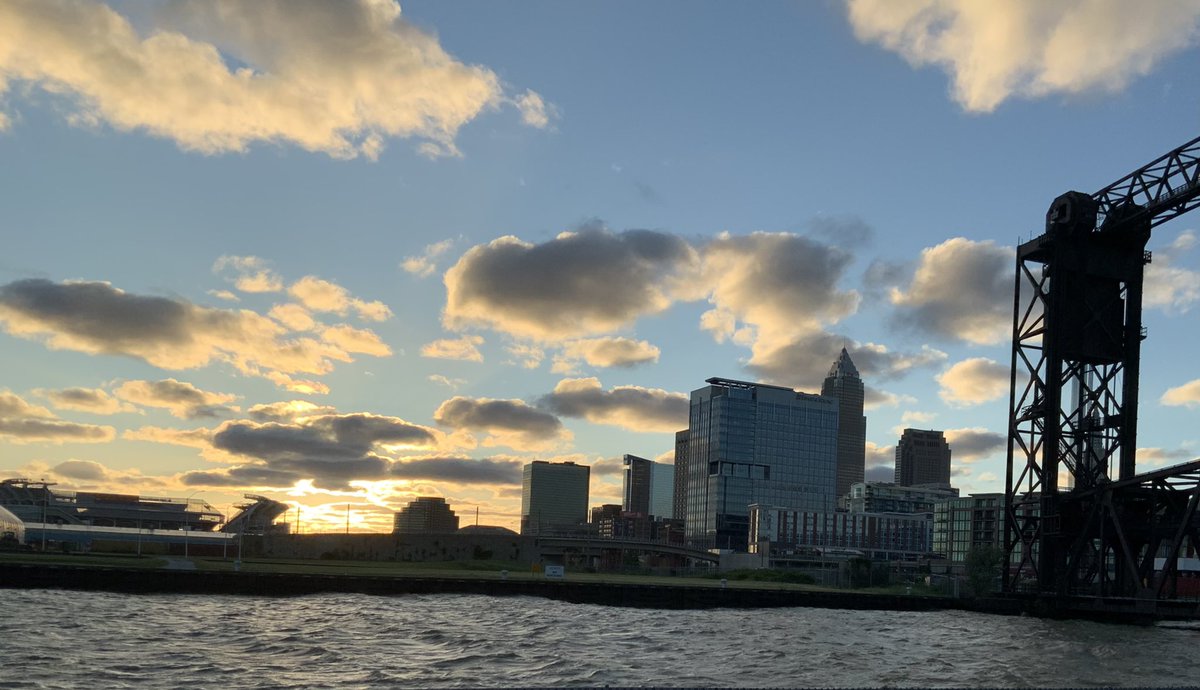 BTS44107's tweet photo. Good morning #Cleveland #ClevelandLife https://t.co/Yql8rxC4dL