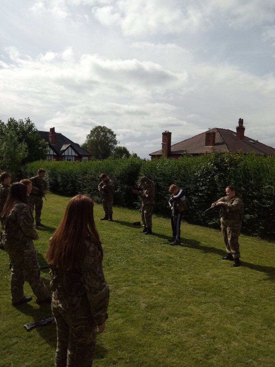 ERACAcomhub's tweet photo. ERACA CCF Cadets at OHGS this weekend completing Skill at Arms training ready for annual camp. 👏 https://t.co/lSatazjwQr