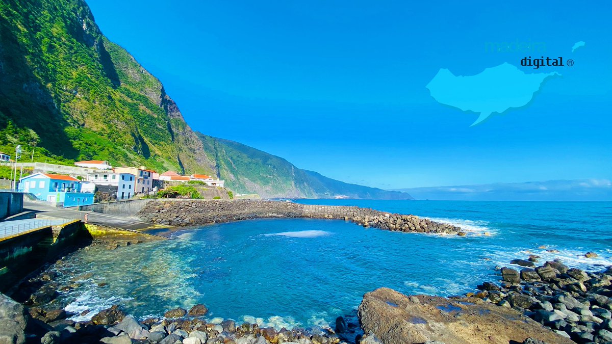 MadeiraDigital's tweet photo. 🇵🇹Clube Naval de São Vicente. 
#️⃣#madeiradigital 
#madeira #saovicente #madeiraisland #madeiraislands #madeiraportugal #madeiralovers #acontecemadeira #islademadera #isoladimadeira #inselholz #illedemadere #madeiratravel #visitmadeira #Мадейра #острівМадейра #островМадейра https://t.co/9KyZ6hZzv3