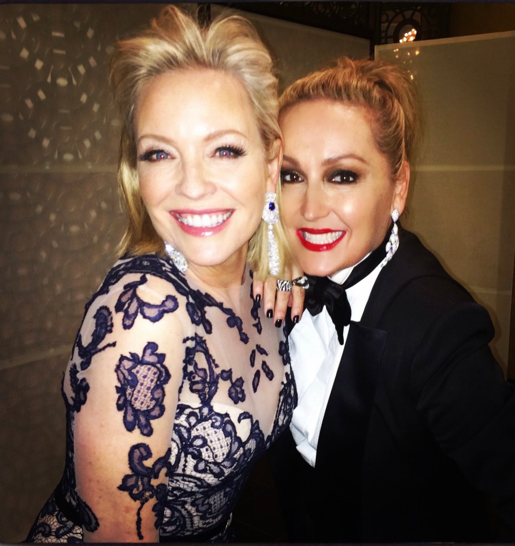 melissahoyer's tweet photo. Logies flashbacks. Used to have some very, very funny nights … ‘specially watching the in &amp; out of the loo shenanigans.😏
Always such a tux girl … #logies https://t.co/B9vfuLnA2G