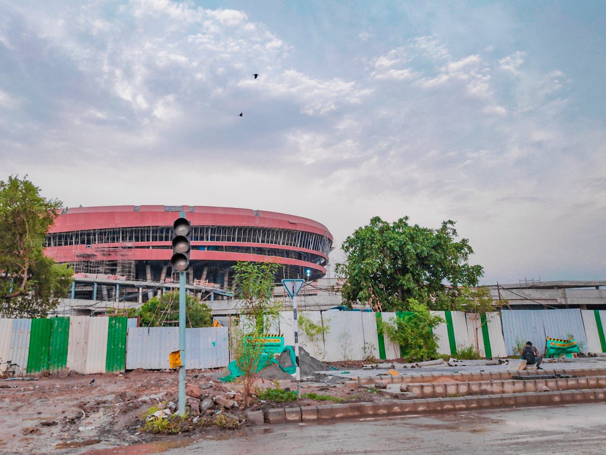 vishal_psd's tweet photo. Pragati Maidan Redevelopment Project, Delhi 
Update: 17 June 2022
#pragatimaidan #infrastructure #conventioncentre 

@cbdhage @Sahilinfra2 @Ash18537355 @marinebharat https://t.co/eN6rYPXmne