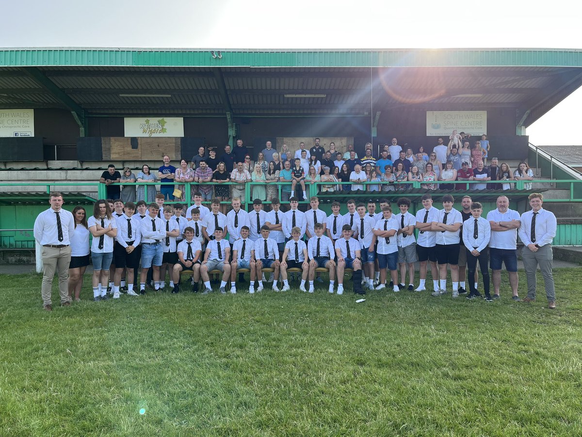 rhymney_valley's tweet photo. It’s been an absolute pleasure coaching &amp; getting to know this group over the past few months.
The Parents support has been amazing &amp; we couldn’t thank you guys enough.
Thank you @caerphillyrugby for hosting our presentation evening to celebrate every individual within RV 🔴🟢 https://t.co/EsrijSLt29