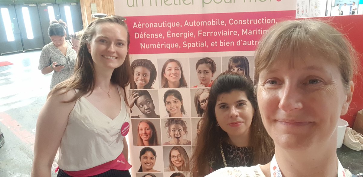 Sacrée Journée et beau programme avec <a href="/Ellesbougent/">Elles bougent</a> sur #Vivatech #VivaTech aujourdhui 🤩💗💗
avec <a href="/s_dicheva/">Svetlana Dicheva</a> une belle équipe de jeunes filles du collège #RaymondQueneau 
Poke <a href="/ellesbougentIdF/">Elles bougent Ile-de-France</a>