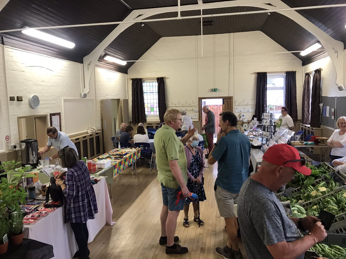 A huge thank you to the Wanborough Farmers Market for supporting @CALMCharity. They’re donating all of the proceeds from the coffee & cake stall run by David & Janet this month to our charity. Thank you ☕️🫖🍰🧁🎗 #childhoodcancer #charity #swindon