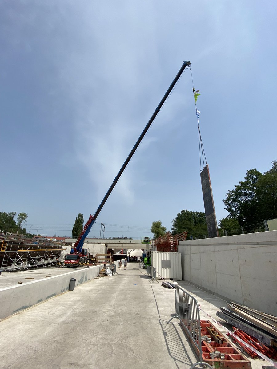 Tom van Eck tweet media