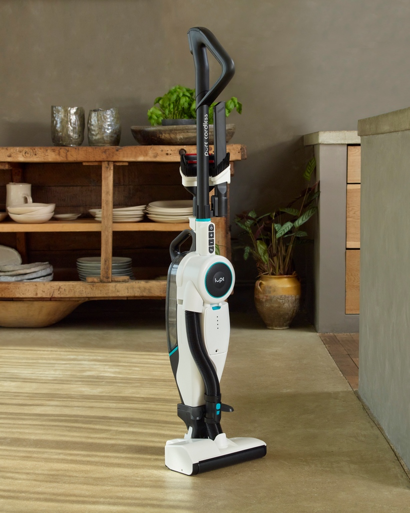 lupe_technology's tweet photo. A recent study stated that around 33% of people agree that they are now buying sustainable domestic appliances as a priority to combat plastic waste and their general carbon footprint. 

The Lupe team love to hear this as this is exactly why we created the Pure Cordless. https://t.co/h7j7T9WsOz