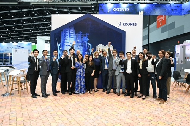 KronesAG's tweet image. Good evening from this year's #ProPakAsia2022 in Bangkok!

After four successful days, we would like to thank everyone who participated in this year's event and made it so unforgettable! 🎉

Today was an incredible last day! 💙

#Krones #KronesAG #ProPakAsia #Event