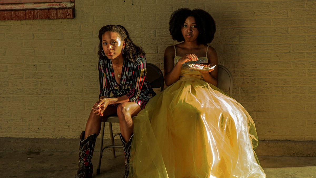 mainefilmcenter's tweet photo. Join us tomorrow, 6/19, at 7pm for MISS JUNETEENTH! 👑 
Drop in before the film to make prints in the cinema lobby!

#SeeYouAtTheSquare
https://t.co/HOioekFj00 https://t.co/bhHlhVH1X8