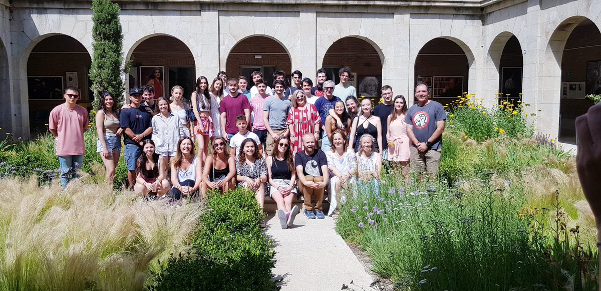 #SomosIdeoAlumni (@somosideoalumni) on Twitter photo Hoy hemos tenido el I Encuentro de Promociones de <a href="/EscuelaIdeo/">Escuela IDEO</a>
Reencuentros con mucho cariño, alegría y algo de nostalgia 😀
Esto ha sido solo el principio, os esperamos en la próxima
#SomosIdeo Hoy hemos tenido el I Encuentro de Promociones de <a href="/EscuelaIdeo/">Escuela IDEO</a>
Reencuentros con mucho cariño, alegría y algo de nostalgia 😀
Esto ha sido solo el principio, os esperamos en la próxima
#SomosIdeo