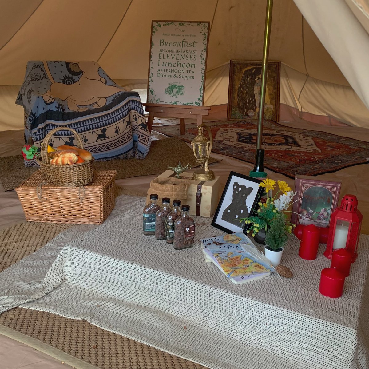 wanderlust tweet media