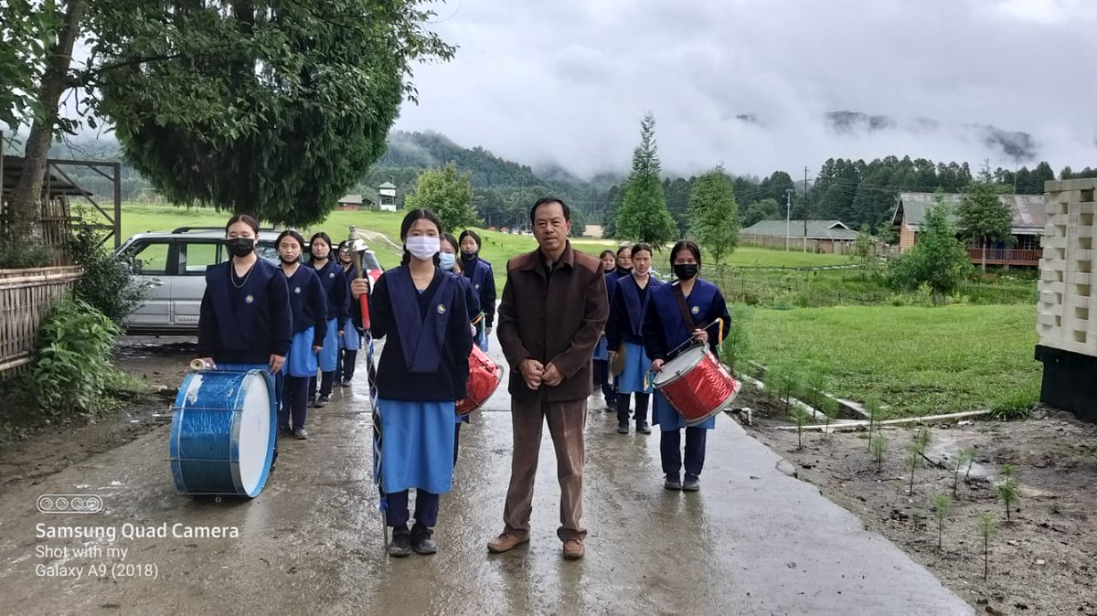 Lower_Subansiri's tweet photo. Interacted with the children of VKV,Ziro as a prelude to the #NashaMuktAbhiyaan. Advised the children to stay away from drugs and other psychotropic substances. https://t.co/aScVFndPYJ