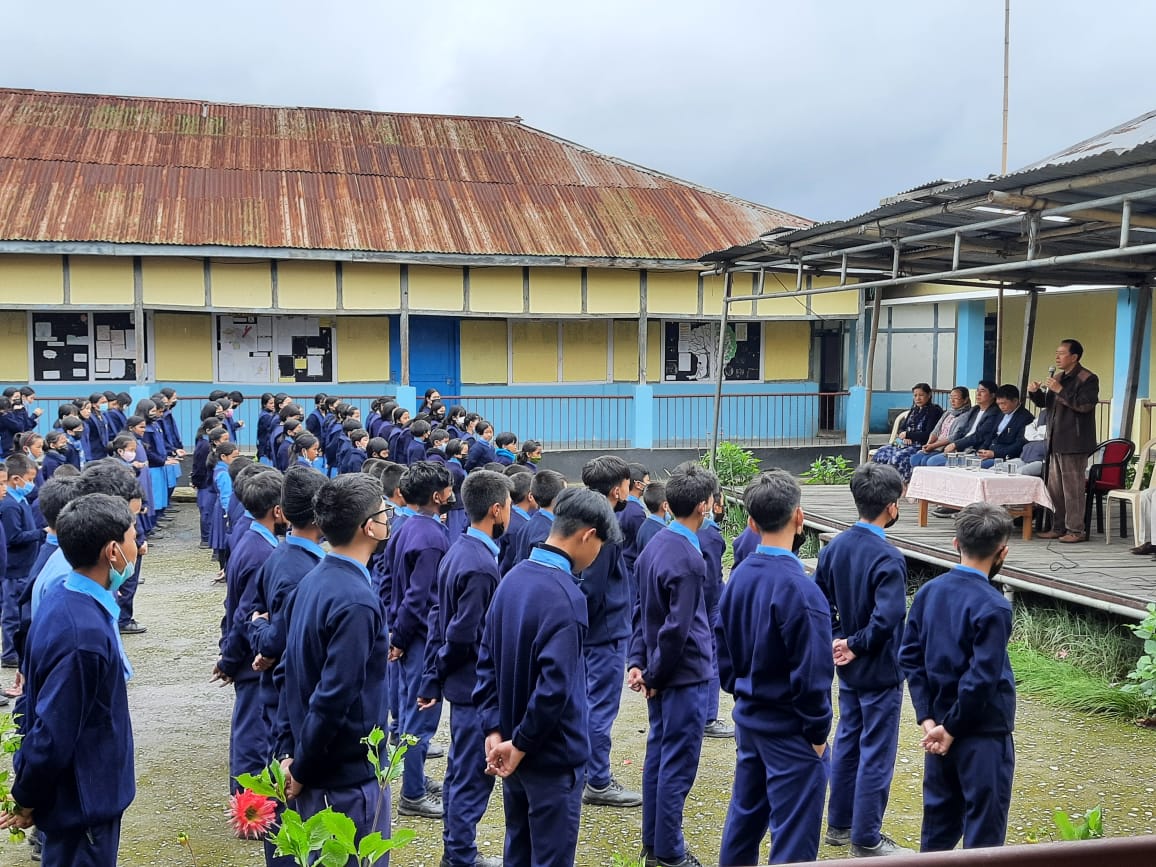 Lower_Subansiri's tweet photo. Interacted with the children of VKV,Ziro as a prelude to the #NashaMuktAbhiyaan. Advised the children to stay away from drugs and other psychotropic substances. https://t.co/aScVFndPYJ