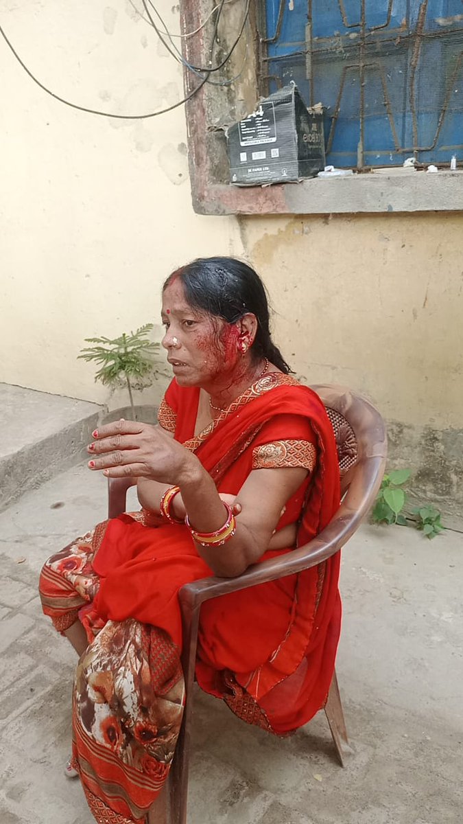 आरोप है कि सिंहाचवर में सपा विधायक संग्राम सिंह यादव के सह पर उनके कार्यकर्ताओं द्वारा मामूली जमीन विवाद में राजमंगल गुप्ता को परिवार सहित मारा गया जिससे राजमंगल की आज bhu में मृत्यु हो गई मामले की नायिक जांच हो <a href="/balliapolice/">Ballia Police</a> <a href="/dmballia/">DM Ballia</a> <a href="/digazamgarh/">DIG Range Azamgarh</a> <a href="/CMOfficeUP/">CM Office, GoUP</a> <a href="/AmitShah/">Amit Shah</a>