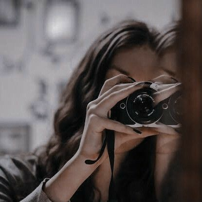 AryaniYap's tweet photo. Kamera disemak sebelum sibuk bekerja dan mencari subjek.. 📸♥️🪞
#self #camera #photo #photography #photographer #OffToSomewhere #Saturdaywork https://t.co/TSu8yEuN5t