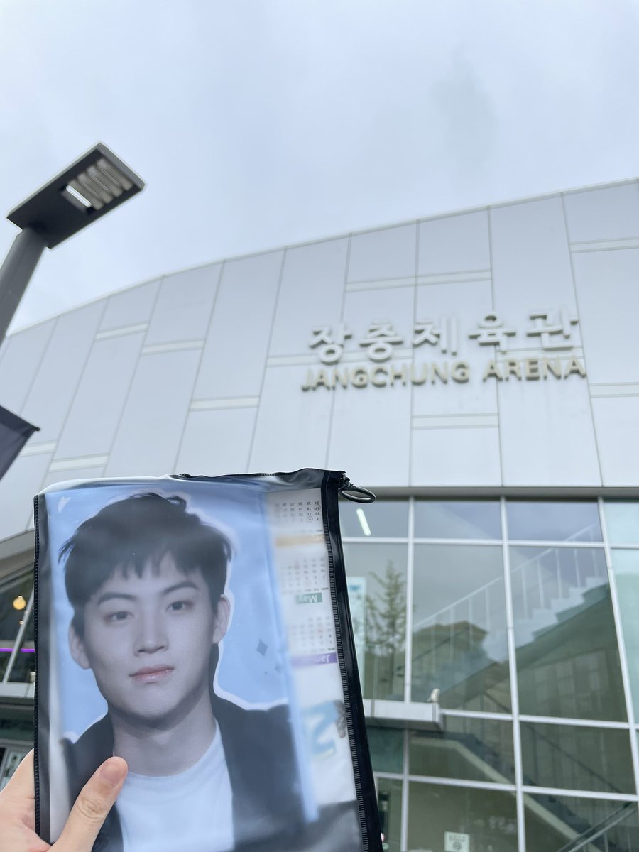 🐝-제일 만 연 tweet media