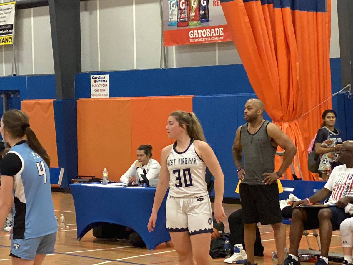 MajorMovezTV's tweet photo. #MMBR #MajorMode #Major🏀
🏆Mid Season Review 🏆
🗓April-June🗓@mmbrmedia @MMBR_CoachGBell @CoachGarrisjr https://t.co/QnkVcJNbi5