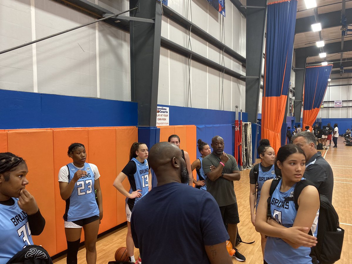 MajorMovezTV's tweet photo. #MMBR #MajorMode #Major🏀
🏆Mid Season Review 🏆
🗓April-June🗓@mmbrmedia @MMBR_CoachGBell @CoachGarrisjr https://t.co/pDVxeLo8lF