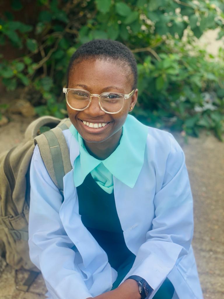 Butterflyfreak5's tweet photo. I have dreams and they just have to come true 🥺🥺🥺 the girl I am in the doctor I want to be 😊 #viral #viraltweets #tweeterforstudents https://t.co/ywhGD1Cici