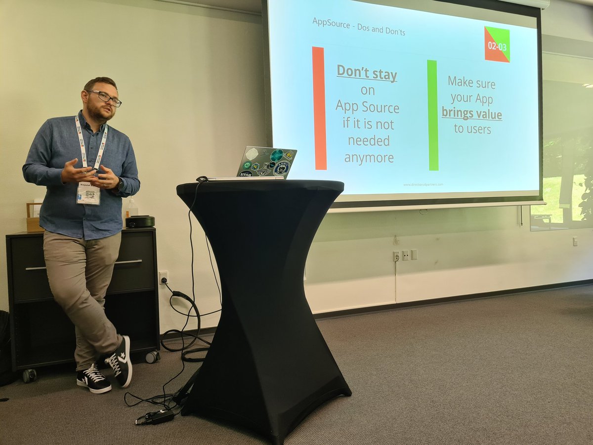 JeremyVyska's tweet image. Krzysztof dropping some solid facts on #msdyn365bc AppSource life at #daysofknowledge