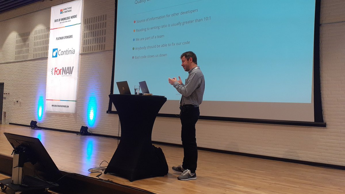 lucvanvugt's tweet image. Yes, @anzwdev sharing his load of experience and his view on quality, readability and the tools you can use. 

#daysofknowledge #msdyn365bc #vscode