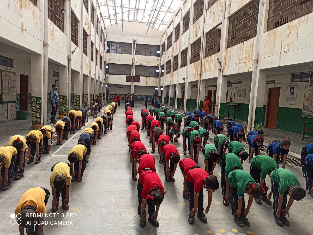 KvitbpM's tweet photo. Activities in YOGA week https://t.co/mavW8qgZ75
