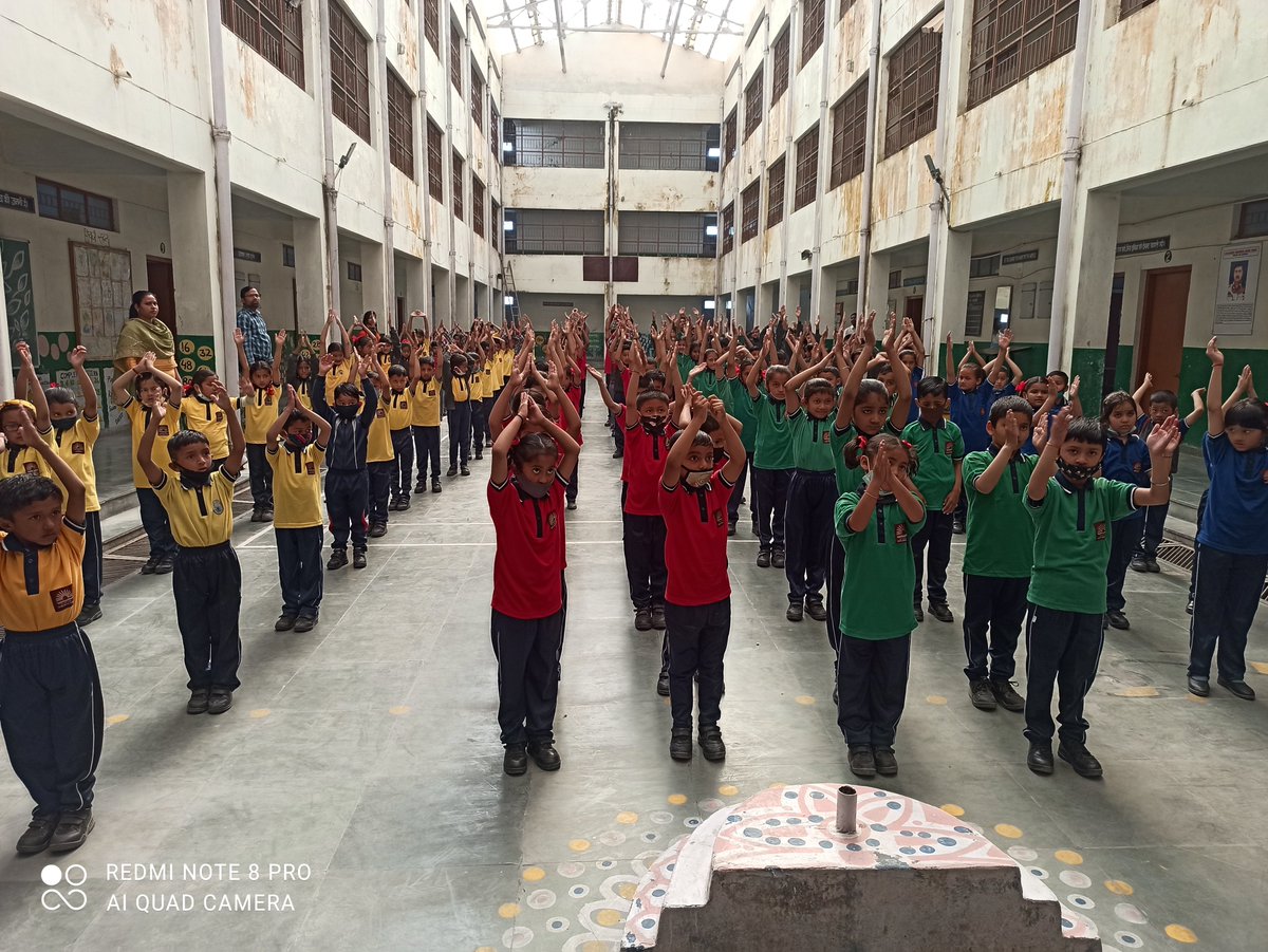 KvitbpM's tweet photo. Activities in YOGA week https://t.co/mavW8qgZ75