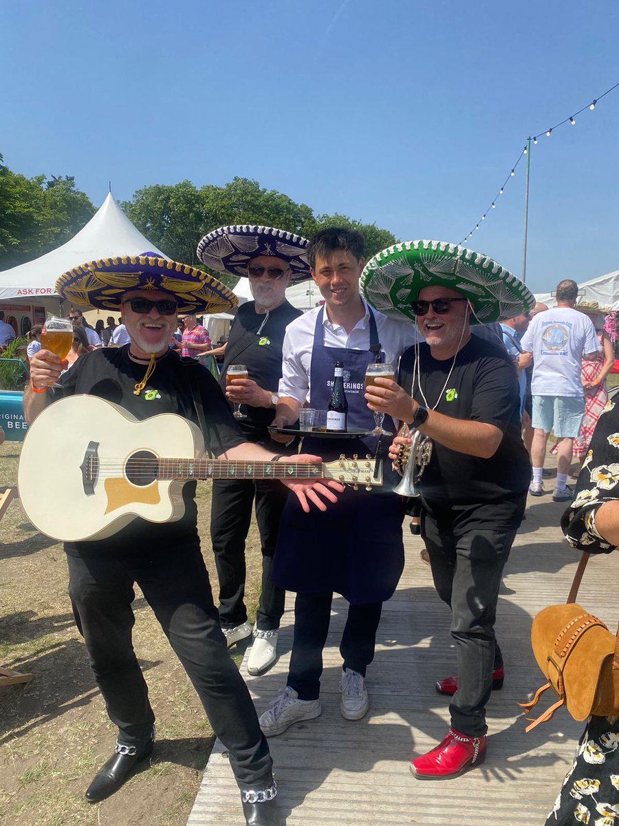 BeatoBurrito's tweet photo. A fab day at @TasteofLondon festival yesterday - back today and tomorrow during the day, with our friends Holy Moly dips. Here we are with the HM crowd and with the Apprentice’s Nick Showering!! https://t.co/Z69hi3kQQx