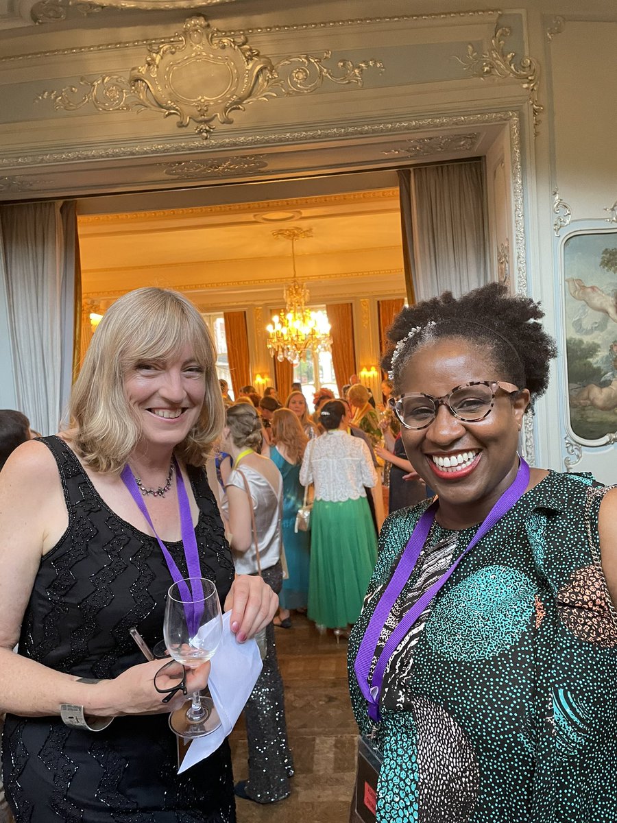 TheGEAcademy's tweet photo. Oh what a Honk! So wonderful to see beautiful people in real life last night. We were all melting but very happy Eggs, editors, publishers and agents. #writingcommunity #writingforchildren #BigHonk22 https://t.co/VzbJmlm1zI