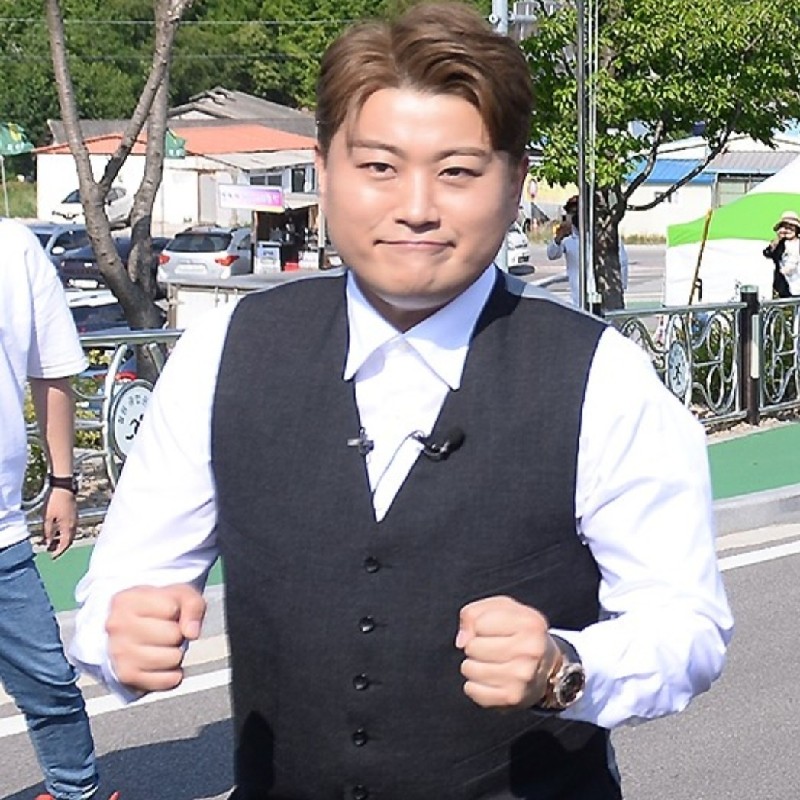 김호중 아리스의 헌정곡 빛이나는 사람
#김호중빛나고빛나는사람
#김호중 #KIMHOJOONG
#TVAROTTI