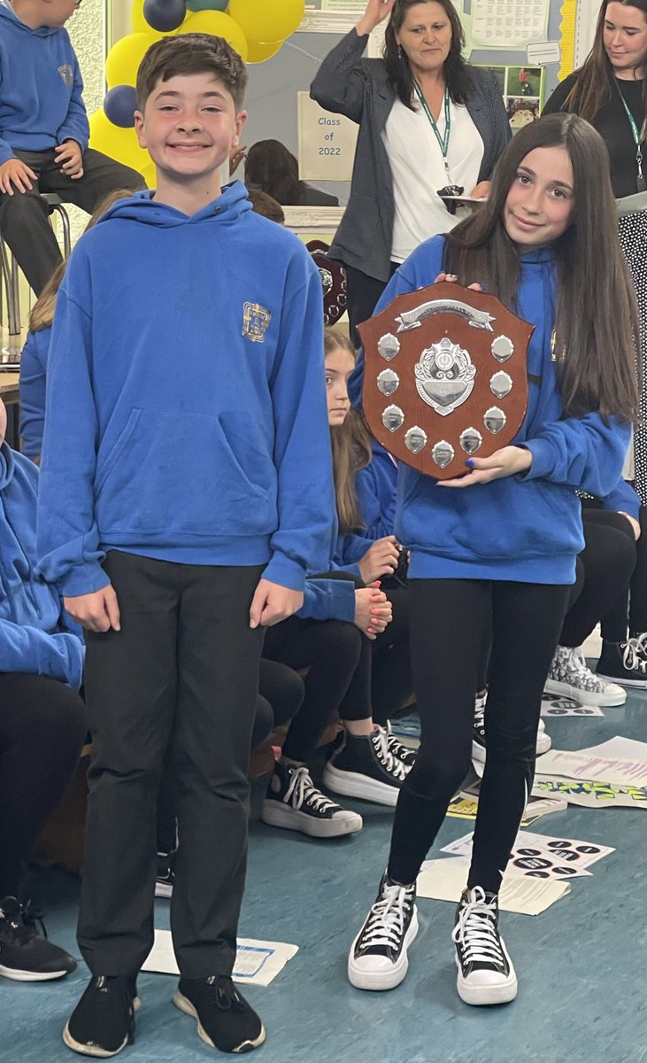 Caldercuilt's tweet photo. 🥁 HOUSE OF THE YEAR AWARD 🥁 🥇 This year goes to BROUGHTON 🔴 Broughton pupils have earned 2316 Pom Poms over this session from P1-P7 &amp; they have been phenomenally lead by our Broughton teachers, &amp; their P7 House Captain &amp; Vice Captain Sam &amp; Adrianna! 🤗🏆🎊👏 #cpsvalues #TEAM https://t.co/gWsJsZYmG0