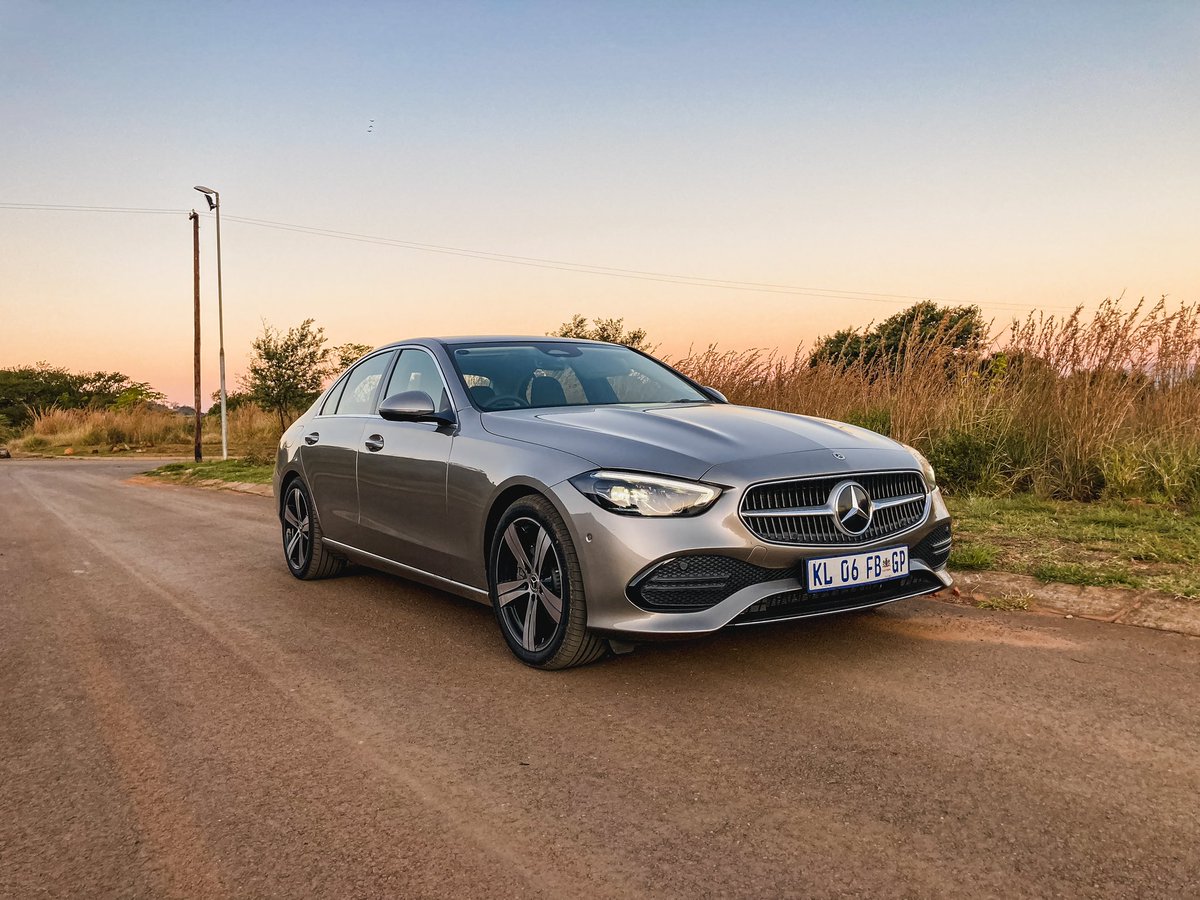 khuleonwheels's tweet photo. We are bidding farewell to the Mercedes Benz C-Class. The looks of the new sedan can be described as evolutionary rather than revolutionary, especially since the previous generation was already good looking…
#TheNewCClass #OutofAfricaForTheWorld https://t.co/7Z9WVMhh8R