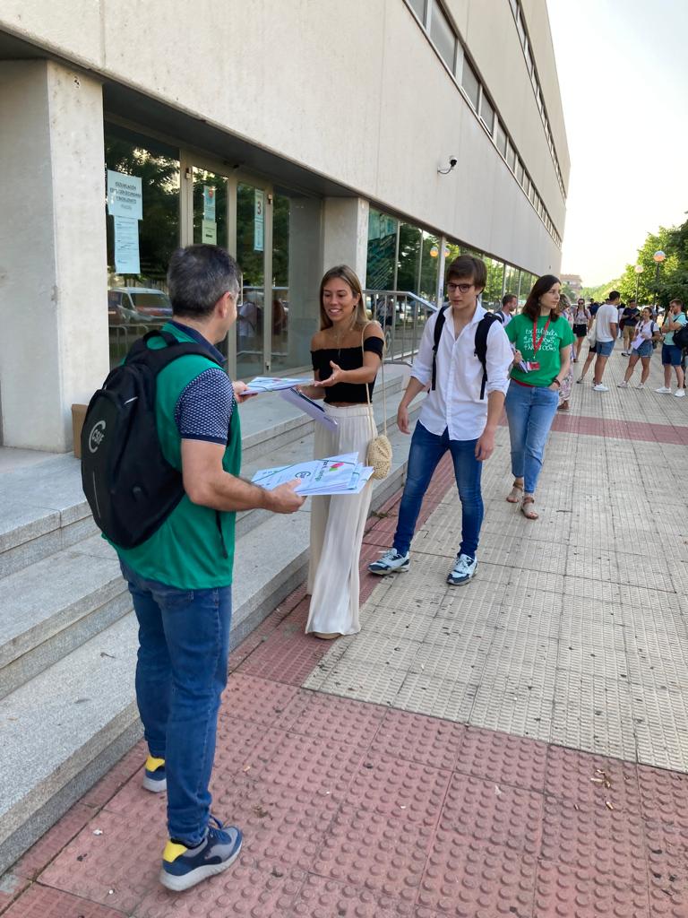 csifeducacion's tweet photo. Desde La Rioja #OposicionesMaestros #CSIFenOpos #OposicionesDocentes #CSIFxTi https://t.co/1BQ6SeeCj5