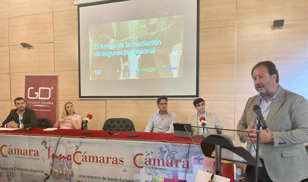 Cámara de Comercio de Cáceres tweet media