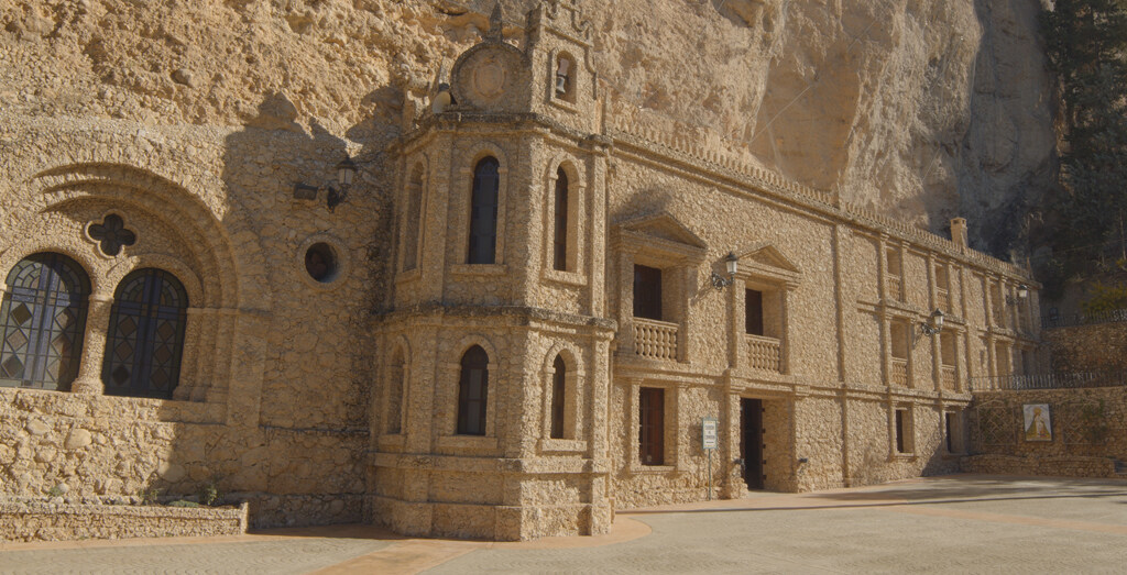 El Santuario de la Virgen de la Esperanza es una parada obligatoria si visitas Calasparra, te sorprenderá tanta belleza. 😍

👉bit.ly/3FsqrHD

#RegiónDeMurcia #LegadoVivo #TurismoRM #Calasparra