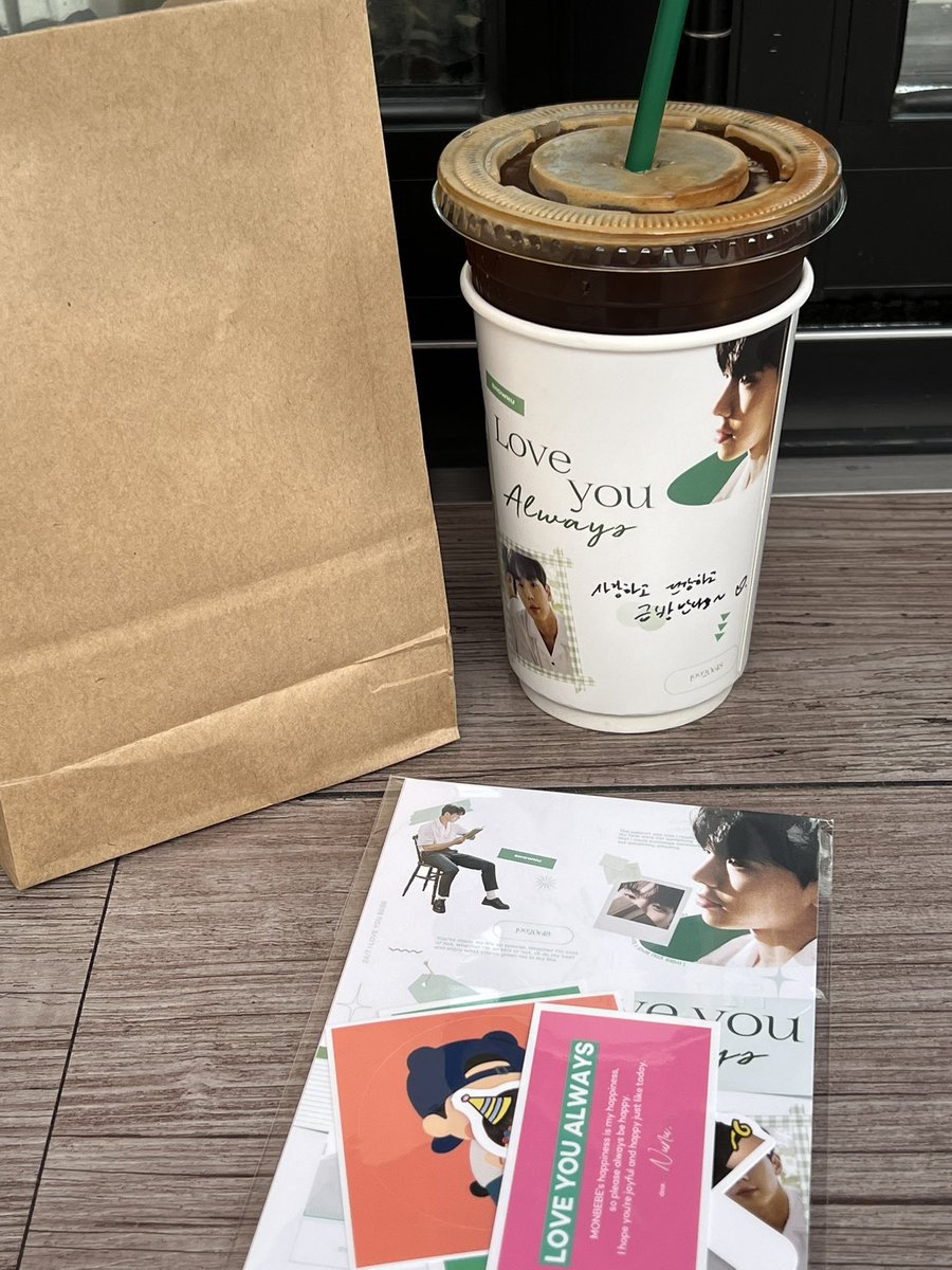 넌 사랑이 뭐라고생각해 ,,? 난 ,, 슈곰이라생각해 ,, 🤎🐻🤎 셔누야 생일축하한다 너땜에 매해 이 계정 들어와 (ㅋㅋ
 
#LOVE_YOU_ALWAYS 
#여전히_앞으로도_셔누_옆에서