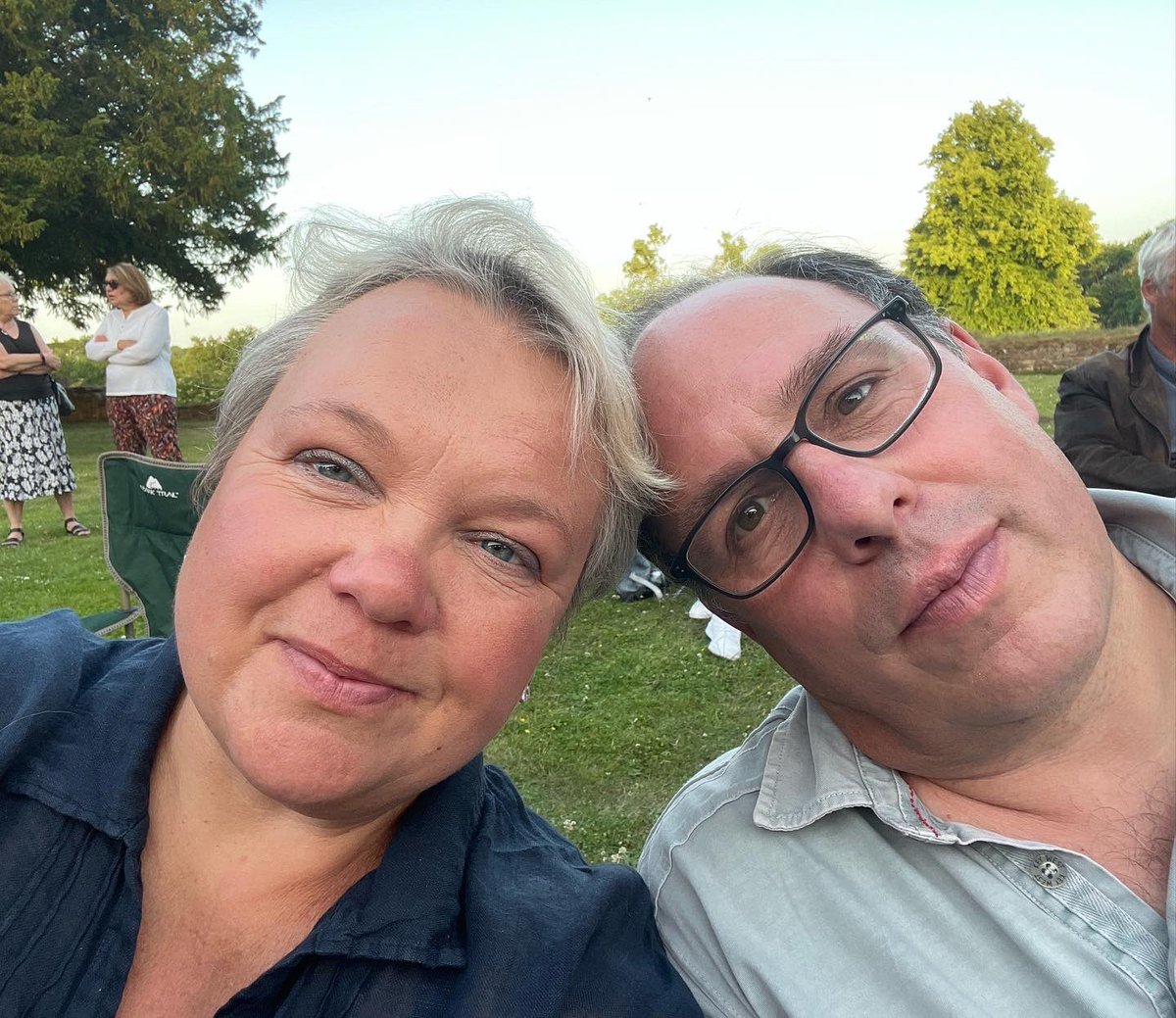 JayneInnes's tweet photo. Lovely evening at #AstleyCastle watching #SuddenImpulse production of #AsYouLikeIt

Congratulations to legendary Simon Winterman, the fantastic cast, and whoever booked the weather ! https://t.co/fv0tYpRCPA