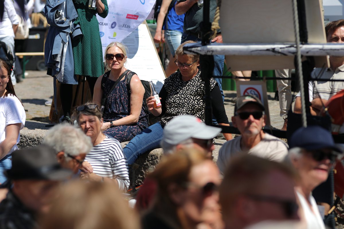 ChristinaKoll's tweet photo. Godformiddag #fmdk #freiafmdk skonnerten Freia 🐟🌊 lige nu @PlasticChange senere @FishSecretariat om torsken tilstand 🙂kl 13.45 får @FSK_Forening minister @RasmusPrehn i debat om fiskeriets fremtid i en tid med færre fisk og flere krav om bæredygtighed @DanmarksNatur på efter https://t.co/38isdzuJoS