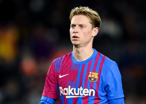 ManUtdMEN's tweet photo. Frenkie de Jong 'has cleared out his Barcelona locker' #mufc https://t.co/8KLhO6QBSX https://t.co/n1wFf5e1yZ