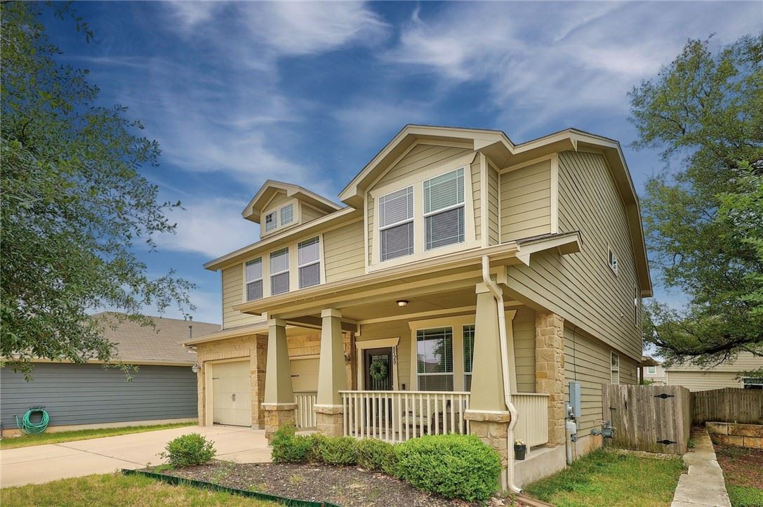 TeamWestRE's tweet photo. New Listing! 4 bed  | 2.5 bath  | 2186 sq. ft.  - Priced at $599,000 
Beautiful, updated 4 bed home with all bedrooms upstairs, two living areas downstairs, and a spacious covered back patio.  Pa... - https://t.co/1wpnw7xU6T https://t.co/e2u2PYjyH2