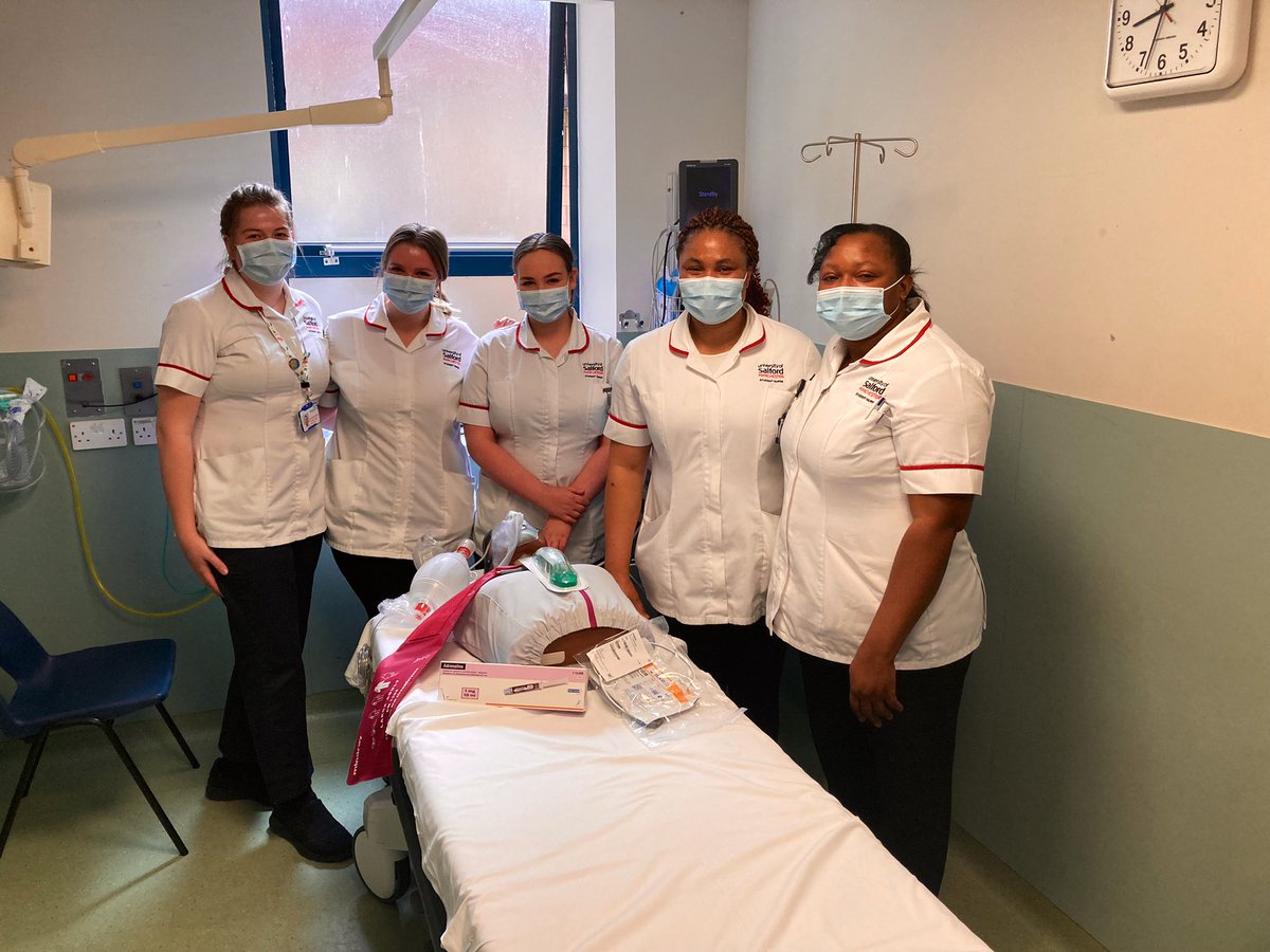 lukehulton's tweet photo. Great adhoc learning session today with #UoS students. #AtoE approach #BLS post resus care @SkillsTeamUoS @NCA_Resus @nursingSUni @WeStudentNurse @WeNurses #simnario #CPR #Nurse #nurselife #savinglives @ResusCouncilUK #fghED @BuryCO_NHS https://t.co/SXJ7fV42eP