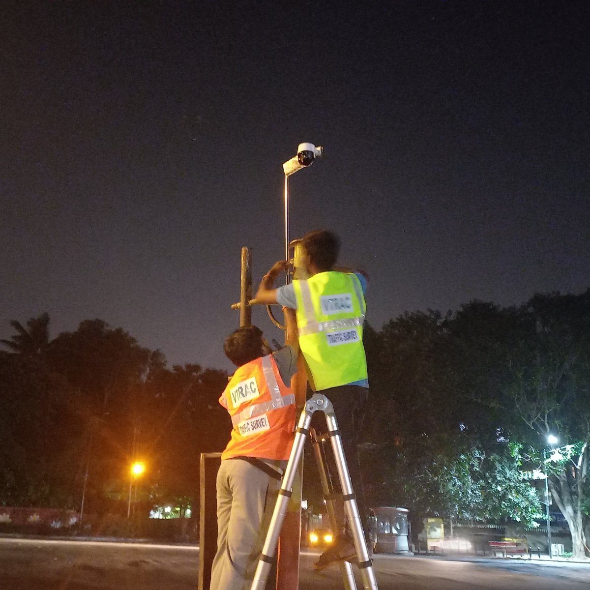 VTRACWorldwide's tweet image. TMC by video-graphic method at nearby areas of BNC station. Integrated Conceptual Master Plan for Traffic Circulation Transport Infrastructure, Parking and Pedestrian Facilities for commercial development by RLDA

#trafficsurvey #signaltiming #signalphasing #trafficanalysis