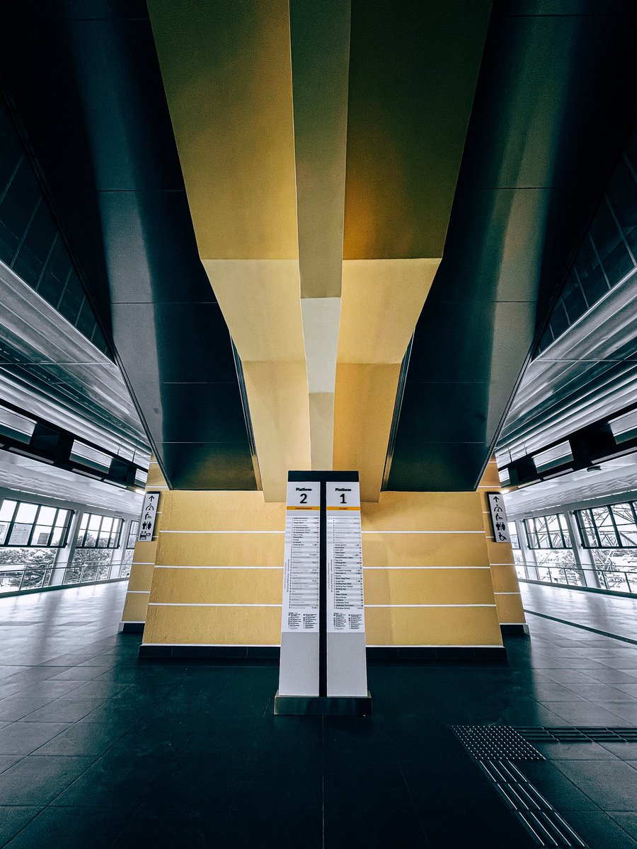 _dauzuki's tweet photo. Trying a new mrt lane ππ‘
#ShotOniPhone
#pylinephase1 https://t.co/wEo9gXHbN3