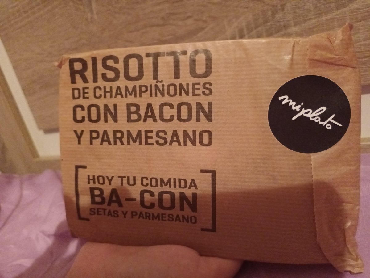 cintiamesacastr's tweet photo. Menuda presentación 🥰😍 @miplato_es https://t.co/DqkNVNzz5o