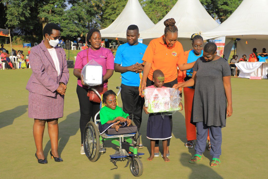 0_BENTLEY_'s tweet photo. Incase you have been motivated and would like to render any support or inquiries , kindly contact 0772353020 / 0705445565 for more details
#DesignedForAPurpose
#AmDifferentlyAbled #RihamCares https://t.co/2V0HLT0H0F